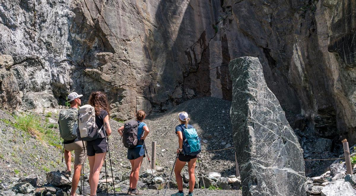 Parcours Sens'action - Les montagnes d'or vert - Carrière de marbre de Maurin Parcours Sens'action - Les montagnes d'or vert - Carrière de marbre de Maurin