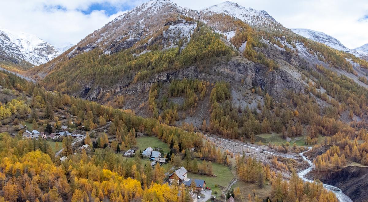 GR®56 - Etape 4 : Bayasse - Bousieyas - Hameau de Bayasse