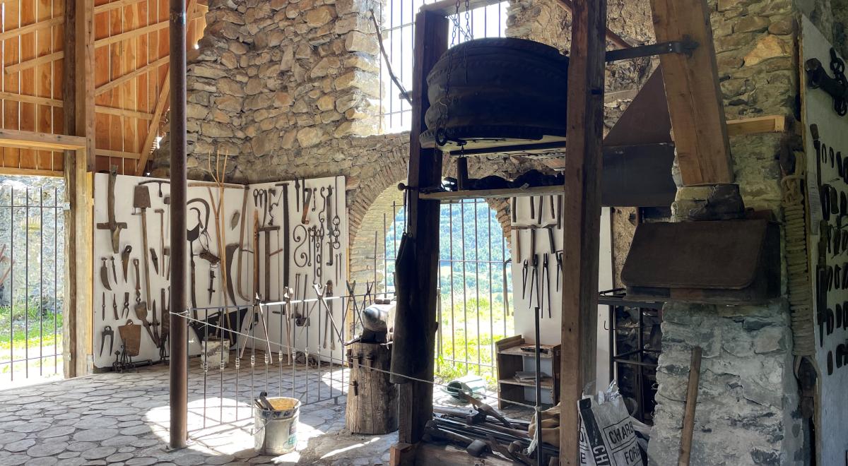 Démonstration à la Forge dans le Fort de Seyne - Forge de Seyne