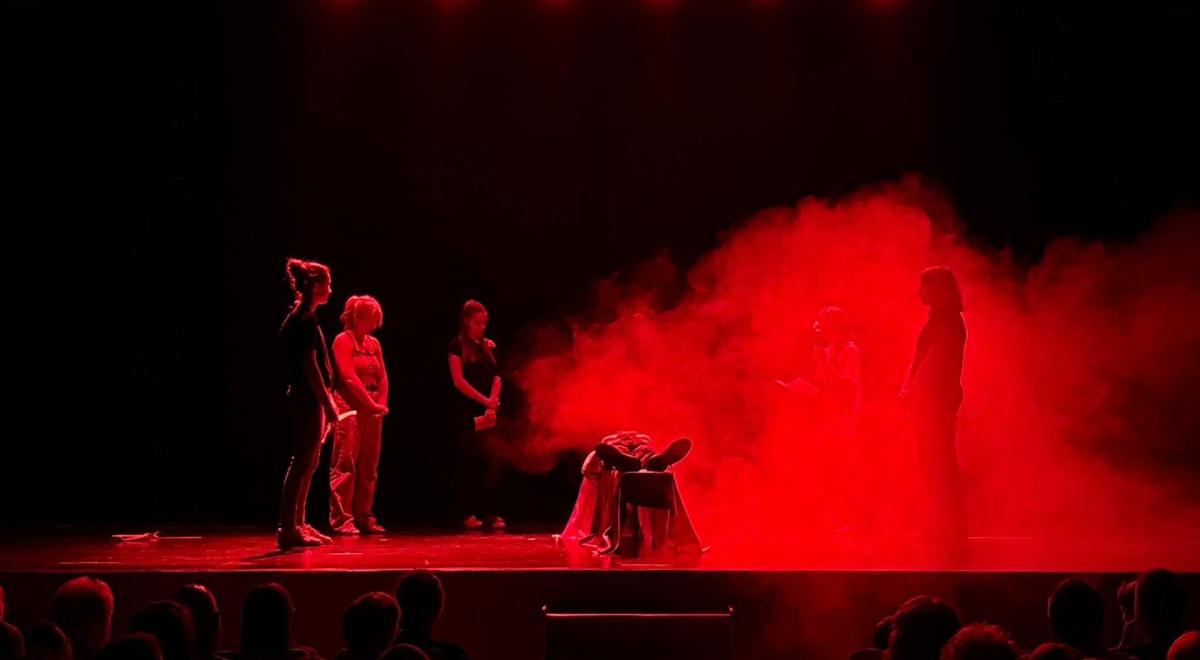 Spectacle de fin d'année de l'École Artistique de l'Ubaye - Théâtre - Spectacle de fin d'année de l'École Artistique de l'Ubaye - Théâtre