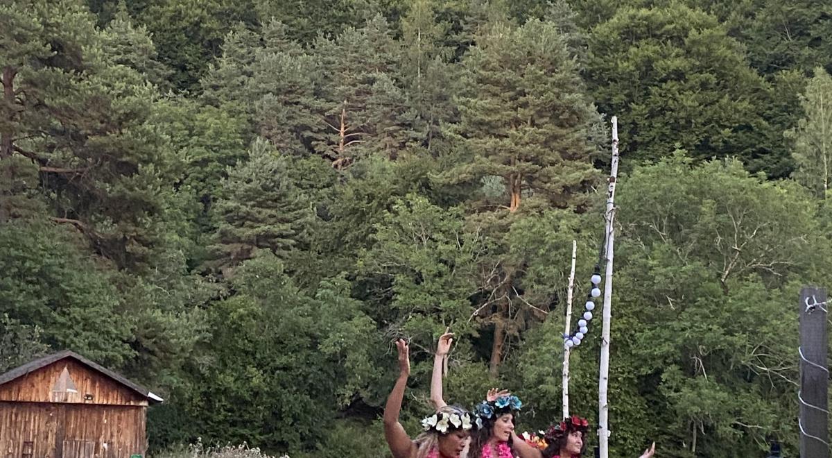 danse polynésienne à Les Bains des bois - danse polynésienne