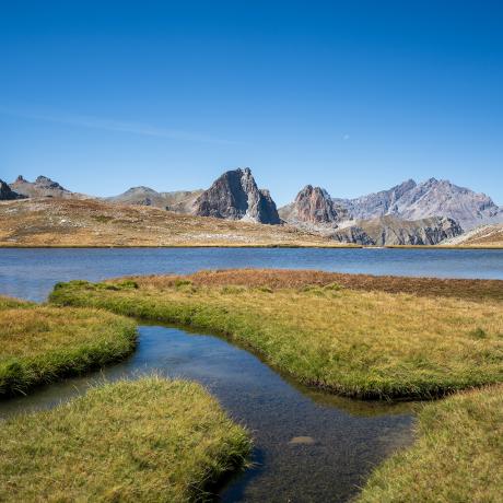 Ubaye - Pays du Viso en 5 jours (GRP®) : Tour du Bric de Rubren/Mongioia - Lacs du Roure Ubaye - Pays du Viso en 5 jours (GRP®) : Tour du Bric de Rubren/Mongioia - Lacs du Roure