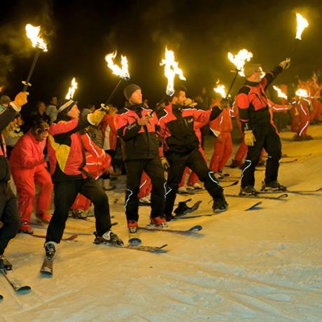 Descente aux flambeaux et feu d'artifice - Val d'Allos - la Foux_La Foux d’Allos - Descente aux flambeaux et feu d'artifice - Val d'Allos - la Foux_La Foux d’Allos