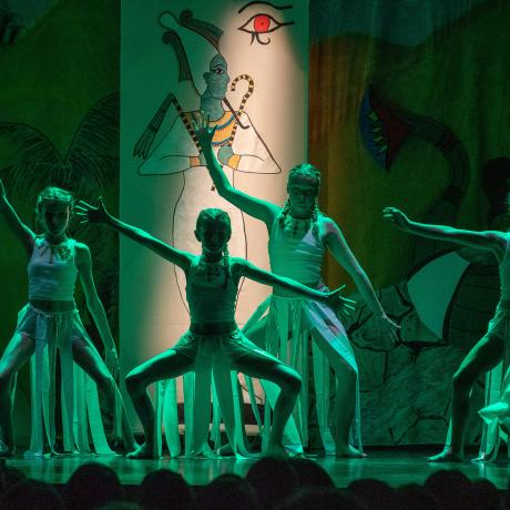 Spectacle de fin d'année de l'association Mouv and Fit' - Barcelonnette - Spectacle de fin d'année de l'association Mouv and Fit'