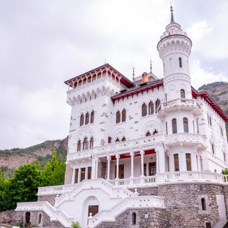 Villa mexicaine Le Château des Magnans - Jausiers - Le Château des Magnans